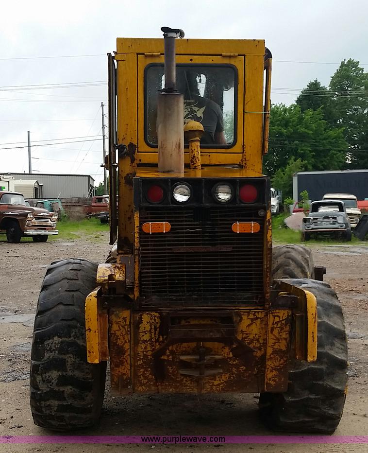 image for item K7894 1974 Allis Chalmers 840 wheel loader