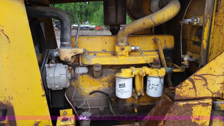 image for item K7894 1974 Allis Chalmers 840 wheel loader