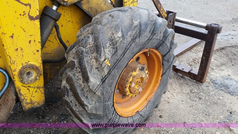 image for item K7894 1974 Allis Chalmers 840 wheel loader