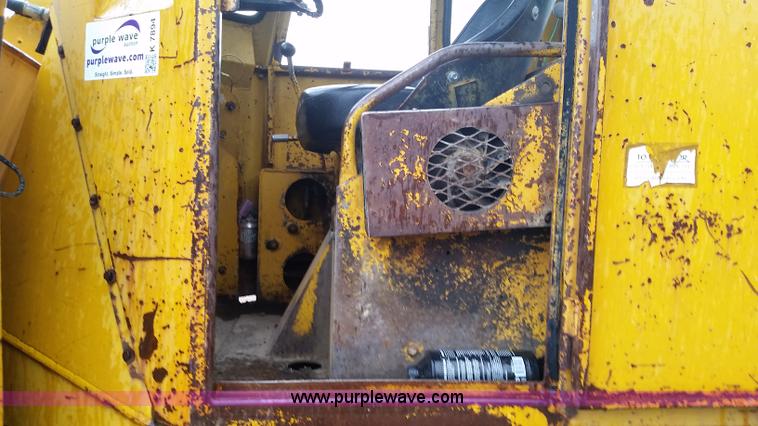 image for item K7894 1974 Allis Chalmers 840 wheel loader