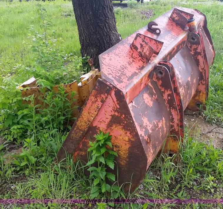 image for item K7894 1974 Allis Chalmers 840 wheel loader