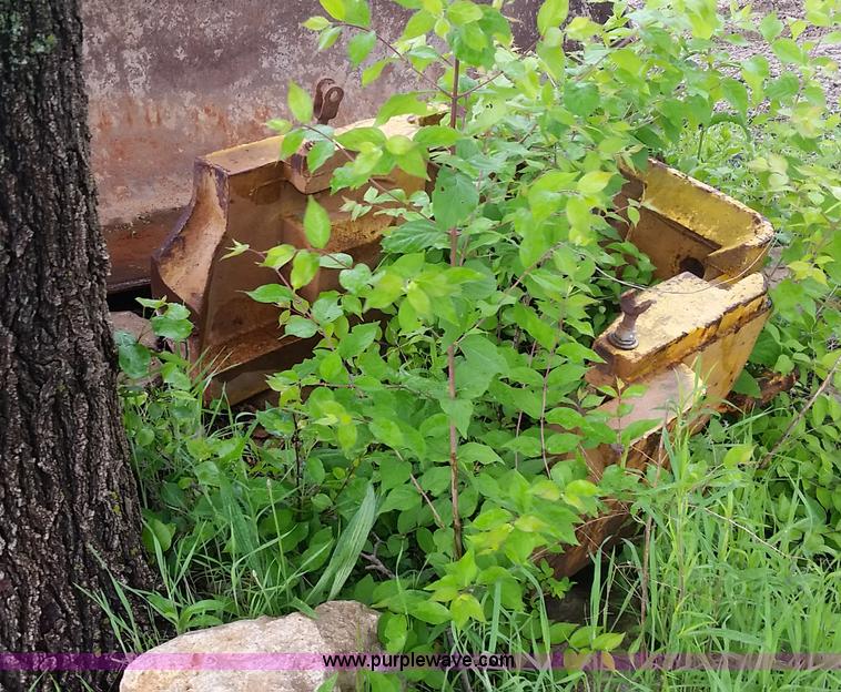 image for item K7894 1974 Allis Chalmers 840 wheel loader