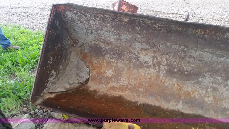 image for item K7894 1974 Allis Chalmers 840 wheel loader