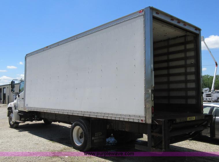 image for item K7900 2008 Hino 238 box truck