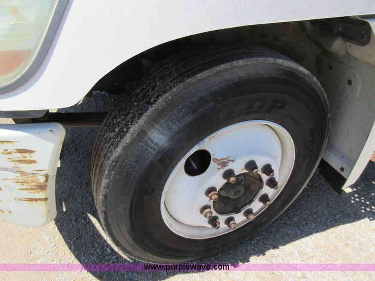 image for item K7900 2008 Hino 238 box truck