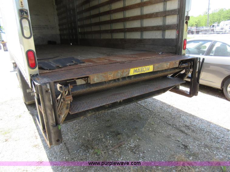 image for item K7900 2008 Hino 238 box truck