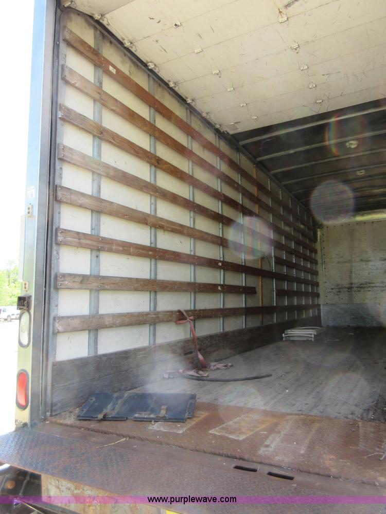 image for item K7900 2008 Hino 238 box truck