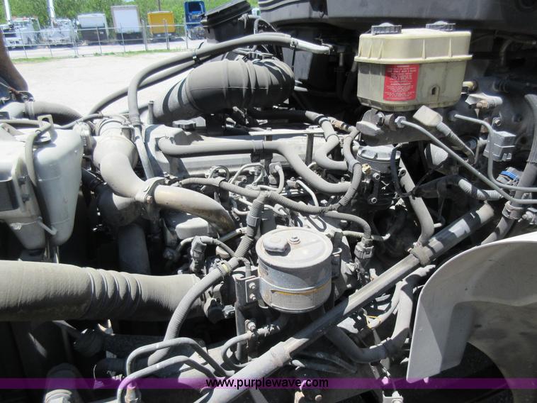 image for item K7900 2008 Hino 238 box truck