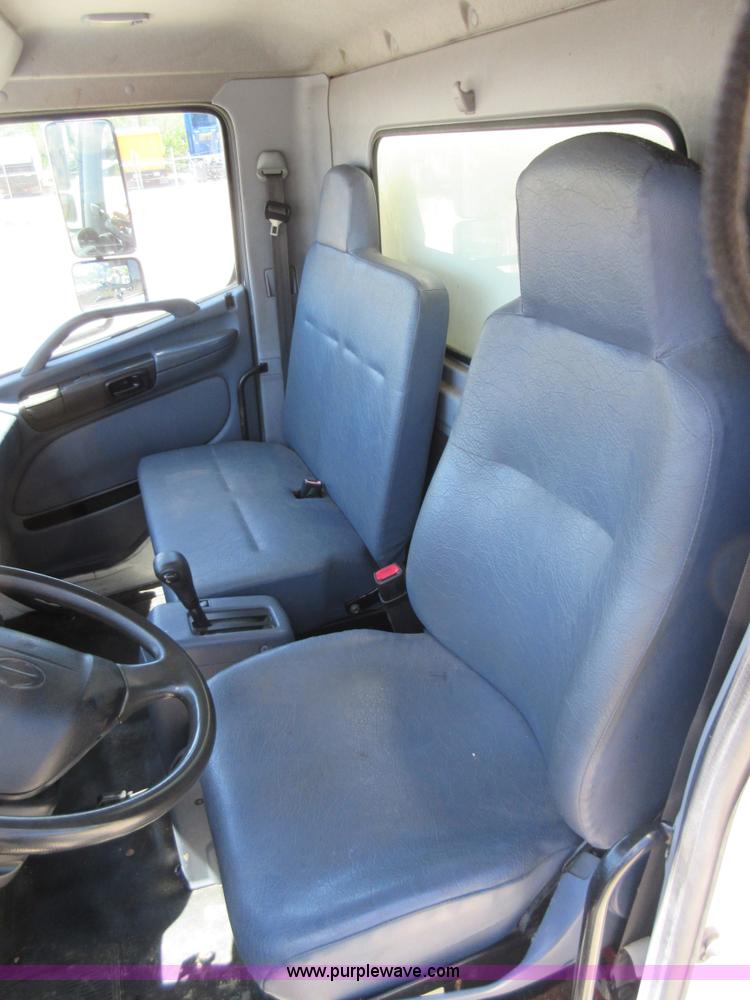 image for item K7900 2008 Hino 238 box truck