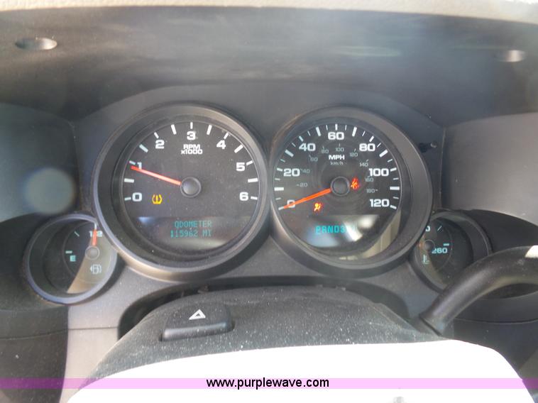 image for item K7907 2008 GMC Sierra 1500 pickup truck