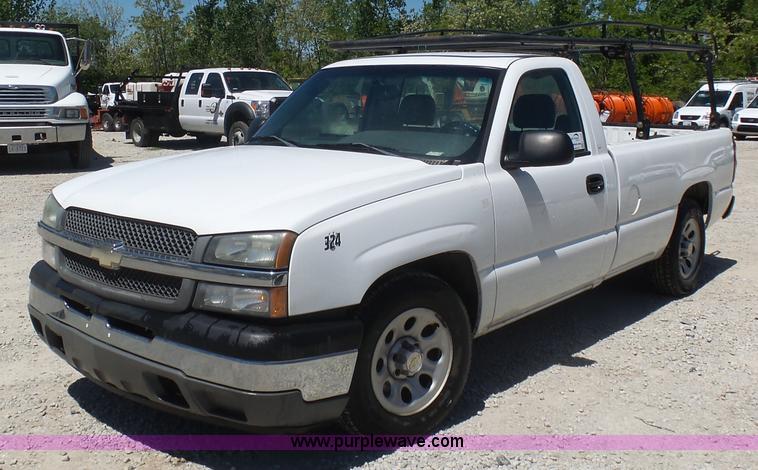 image for item K7908 2005 Chevrolet 1500 pickup truck