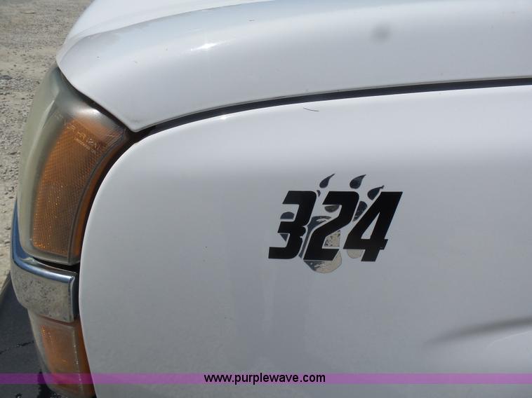 image for item K7908 2005 Chevrolet 1500 pickup truck