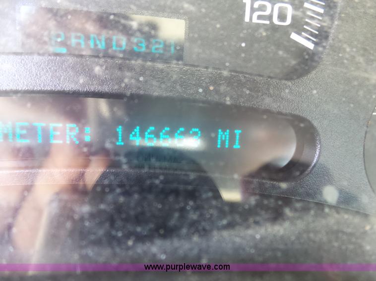 image for item K7908 2005 Chevrolet 1500 pickup truck