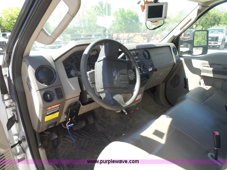 image for item K7911 2008 Ford F550 bucket truck