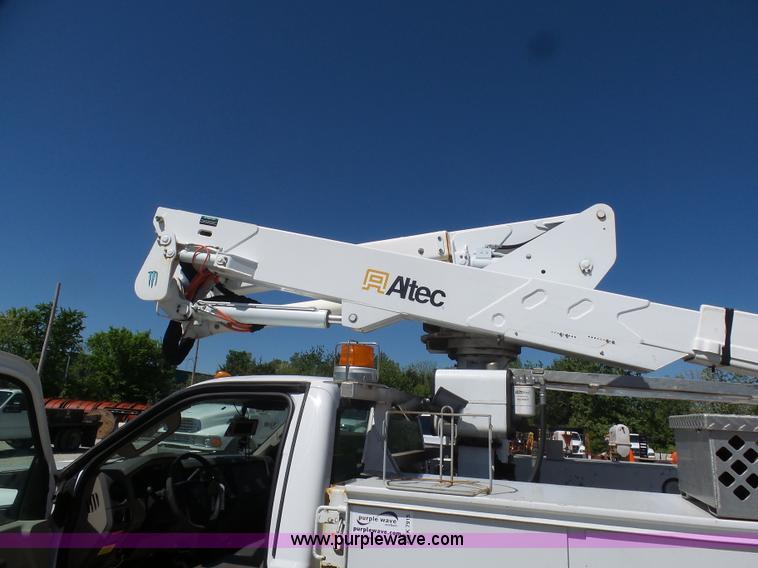 image for item K7915 2008 Ford F550 bucket truck