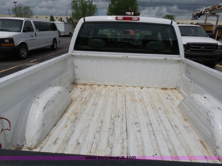 image for item K7948 2005 Chevrolet Silverado 1500 Ext. Cab pickup truck