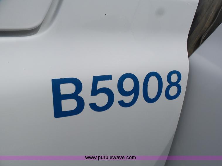 image for item K7948 2005 Chevrolet Silverado 1500 Ext. Cab pickup truck