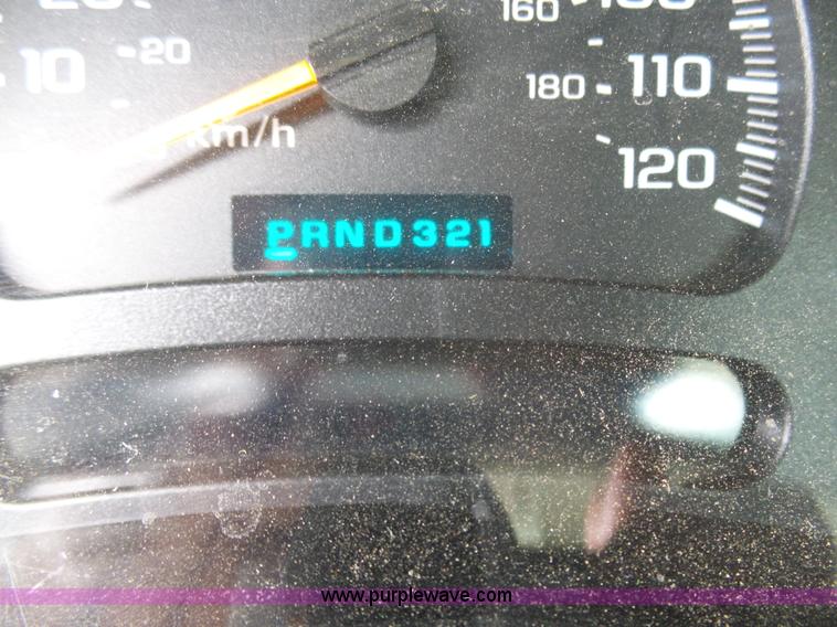 image for item K7948 2005 Chevrolet Silverado 1500 Ext. Cab pickup truck