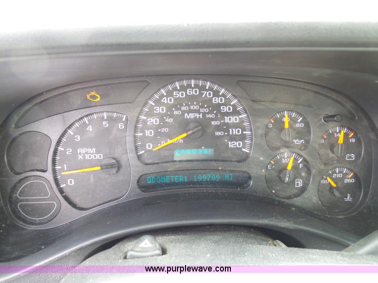 image for item K7955 2005 Chevrolet Silverado 1500 Ext. Cab pickup truck