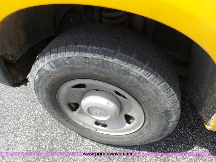 image for item K7960 2008 Ford F250 Super Duty Crew Cab pickup truck