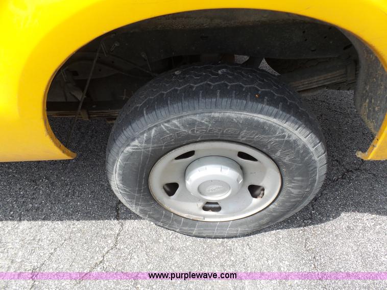 image for item K7960 2008 Ford F250 Super Duty Crew Cab pickup truck