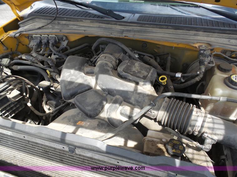 image for item K7960 2008 Ford F250 Super Duty Crew Cab pickup truck