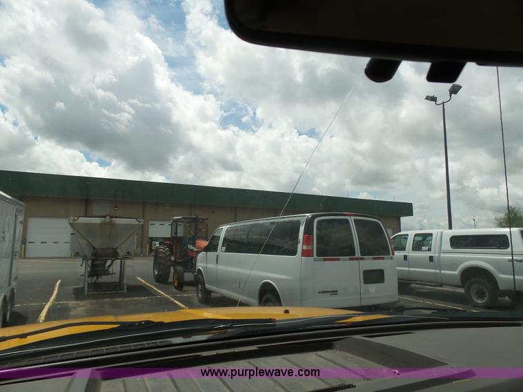 image for item K7960 2008 Ford F250 Super Duty Crew Cab pickup truck