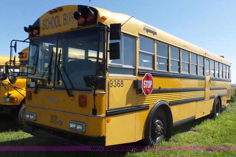 image for item K8287 1993 Thomas Built Saf-T-Liner MVP school bus