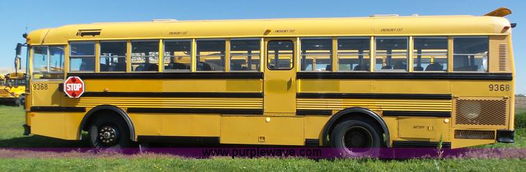 image for item K8287 1993 Thomas Built Saf-T-Liner MVP school bus