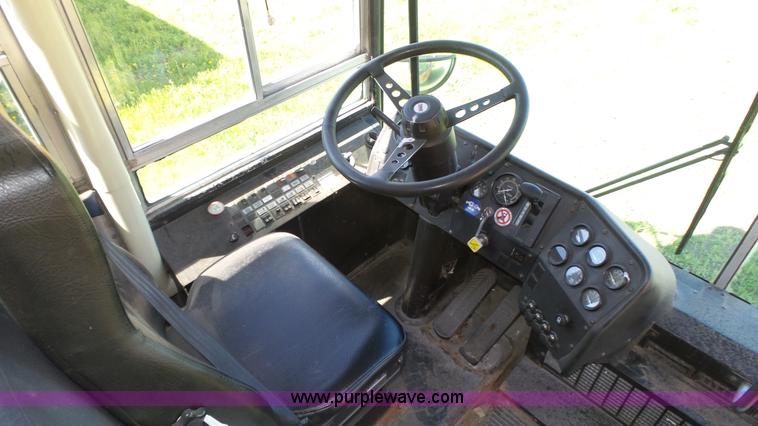 image for item K8287 1993 Thomas Built Saf-T-Liner MVP school bus