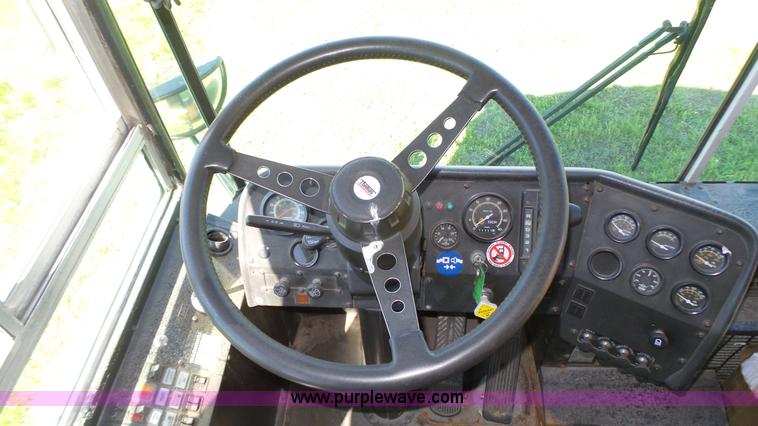 image for item K8287 1993 Thomas Built Saf-T-Liner MVP school bus