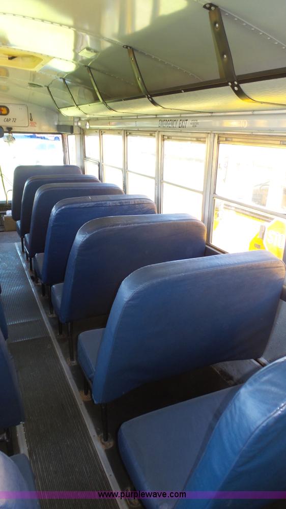 image for item K8287 1993 Thomas Built Saf-T-Liner MVP school bus