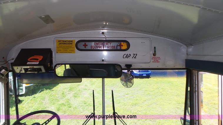 image for item K8287 1993 Thomas Built Saf-T-Liner MVP school bus