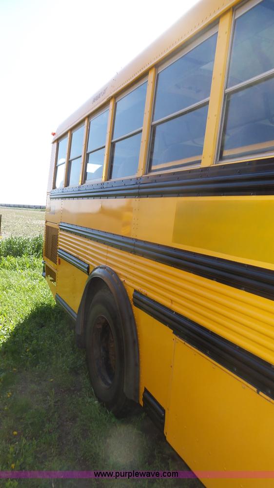 image for item K8287 1993 Thomas Built Saf-T-Liner MVP school bus