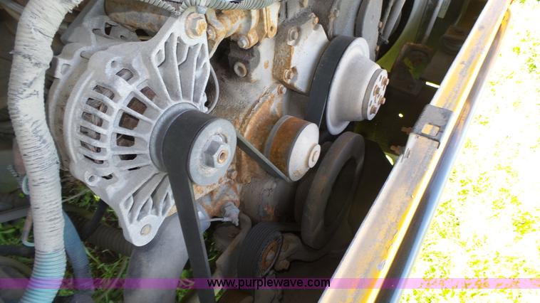 image for item K8287 1993 Thomas Built Saf-T-Liner MVP school bus