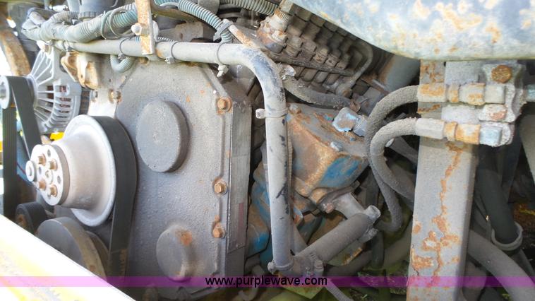 image for item K8287 1993 Thomas Built Saf-T-Liner MVP school bus