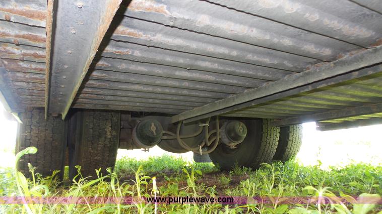 image for item K8287 1993 Thomas Built Saf-T-Liner MVP school bus