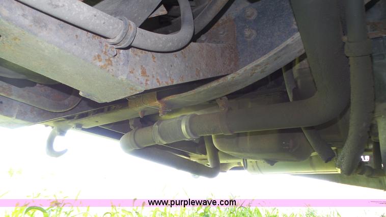 image for item K8287 1993 Thomas Built Saf-T-Liner MVP school bus