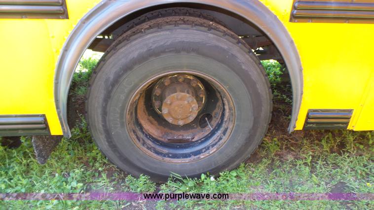 image for item K8287 1993 Thomas Built Saf-T-Liner MVP school bus