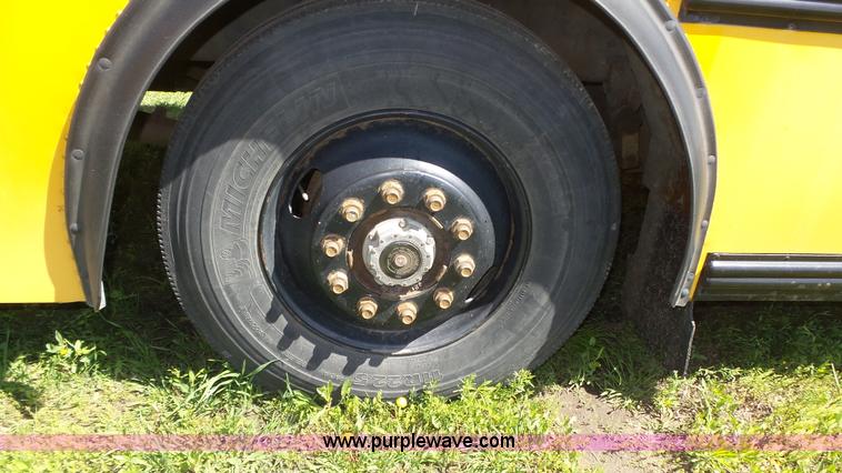 image for item K8287 1993 Thomas Built Saf-T-Liner MVP school bus