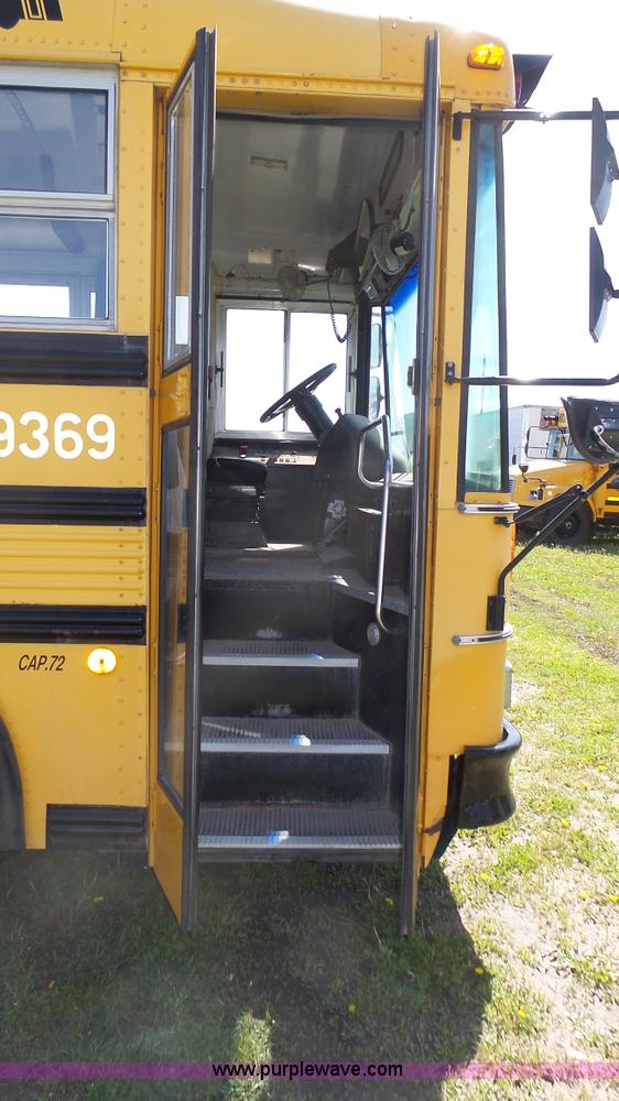 image for item K8288 1993 Thomas Built Saf-T-Liner MVP school bus