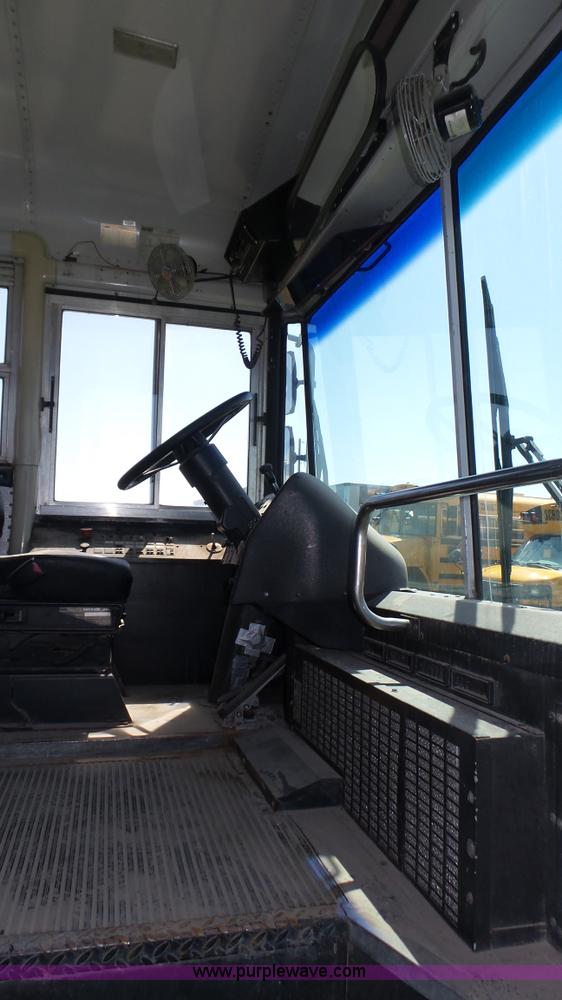 image for item K8288 1993 Thomas Built Saf-T-Liner MVP school bus