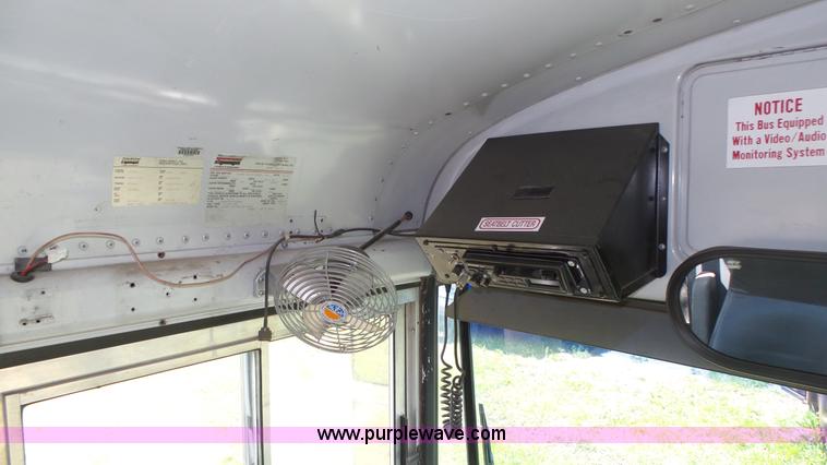 image for item K8288 1993 Thomas Built Saf-T-Liner MVP school bus