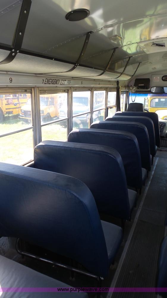 image for item K8288 1993 Thomas Built Saf-T-Liner MVP school bus