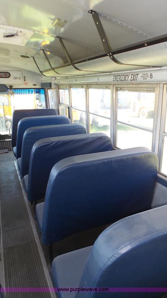 image for item K8288 1993 Thomas Built Saf-T-Liner MVP school bus