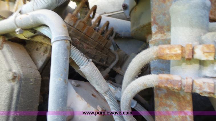 image for item K8288 1993 Thomas Built Saf-T-Liner MVP school bus