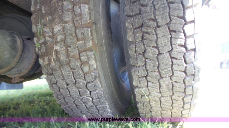 image for item K8288 1993 Thomas Built Saf-T-Liner MVP school bus