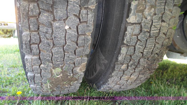 image for item K8288 1993 Thomas Built Saf-T-Liner MVP school bus