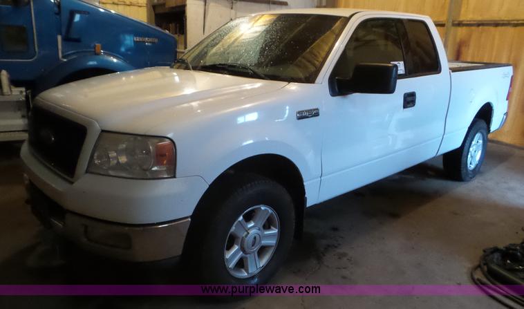 image for item L2085 2004 Ford F150 SuperCab pickup truck
