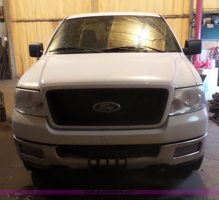 image for item L2085 2004 Ford F150 SuperCab pickup truck